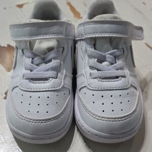 Nike Baby Walker Shoes in White